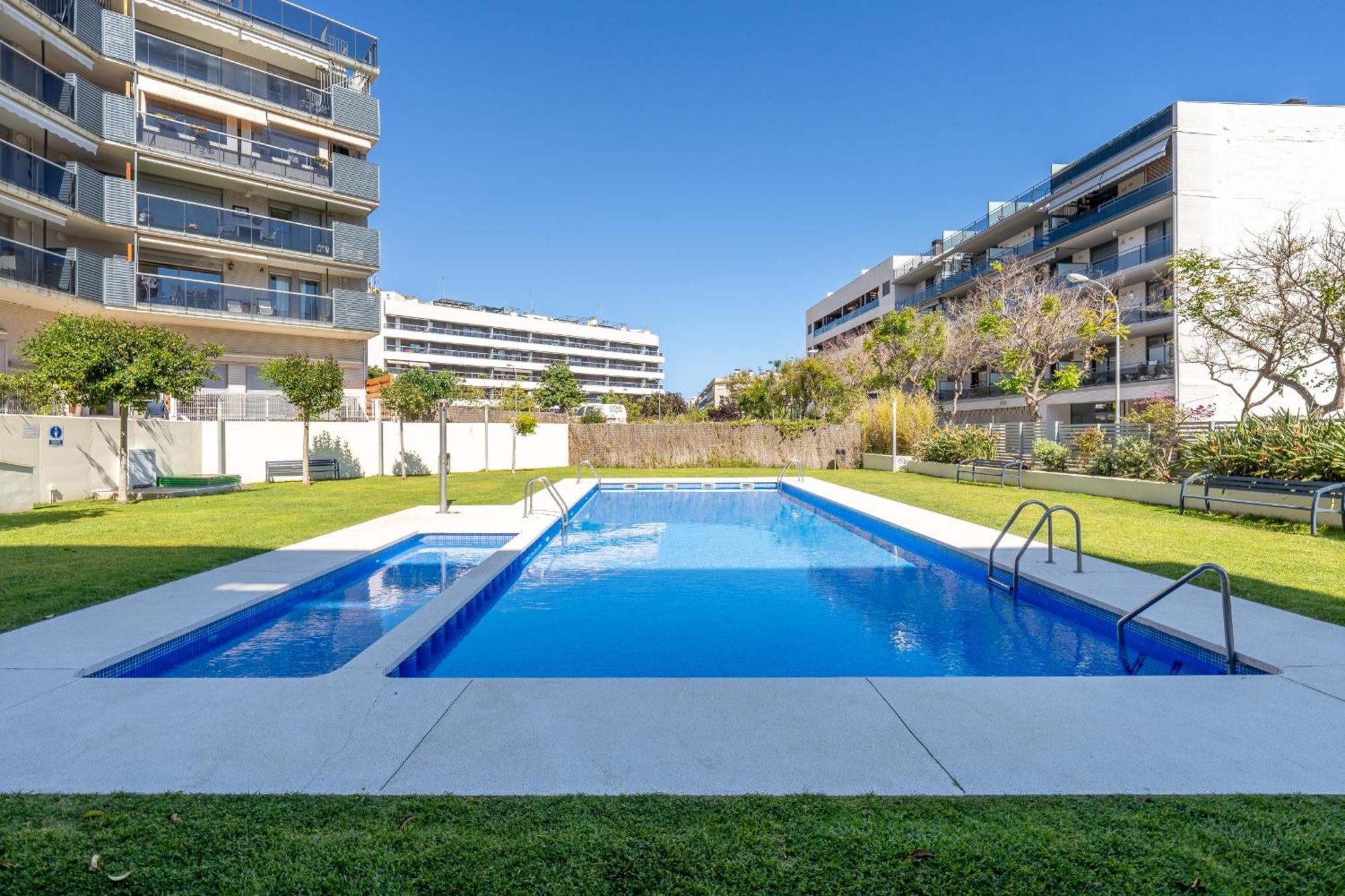 Hauzify I Apartament Mestral Cambrils Esterno foto